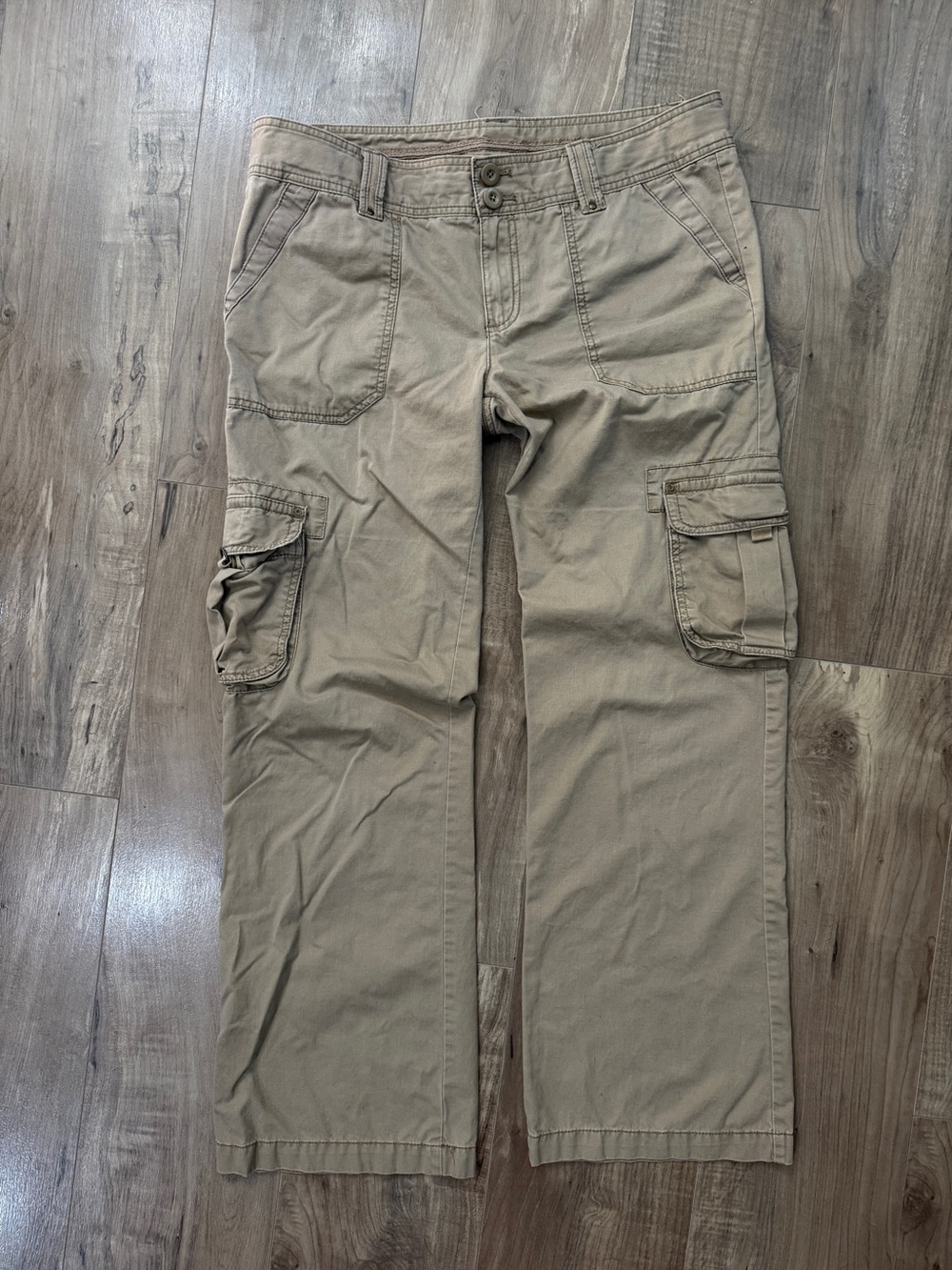 Vintage y2k Wide Leg Cargo Pants - size 12